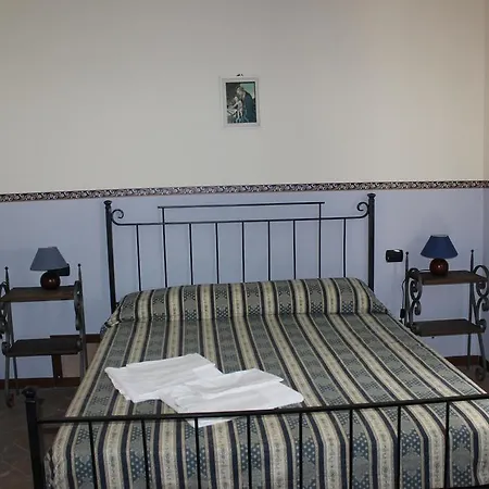 Società Agricola F.lli Angelucci Alloggio per agriturismo