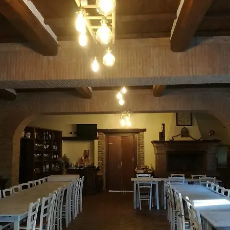 农家乐 Societa Agricola F.lli Angelucci *